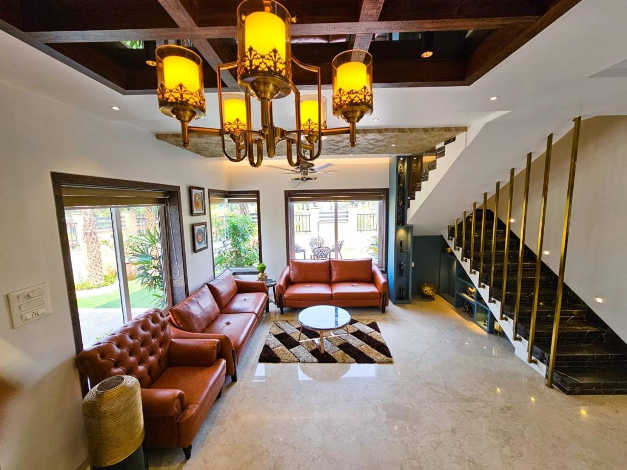 Premium Chalet Lonavala Esterno foto