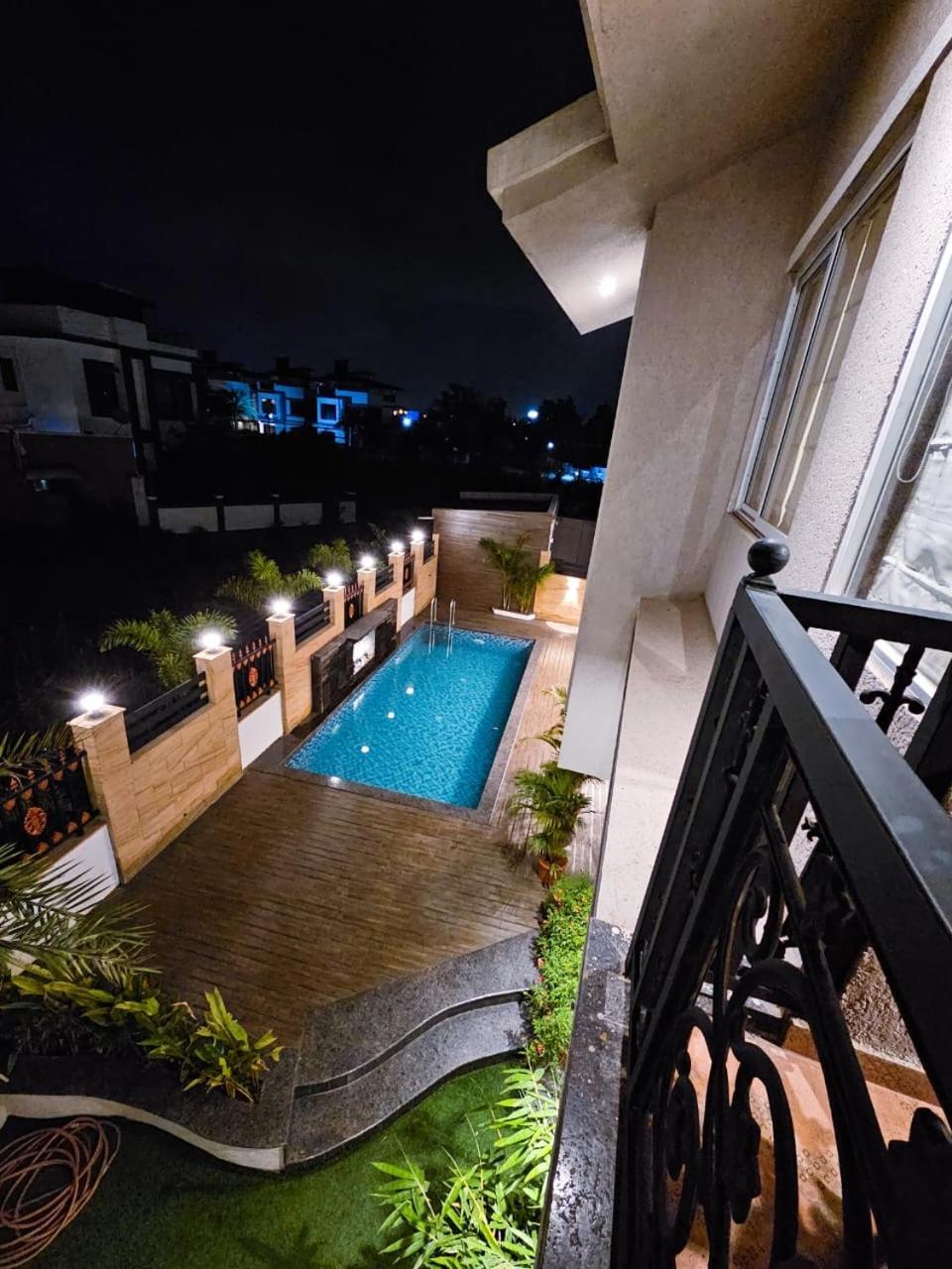 Premium Chalet Lonavala Esterno foto