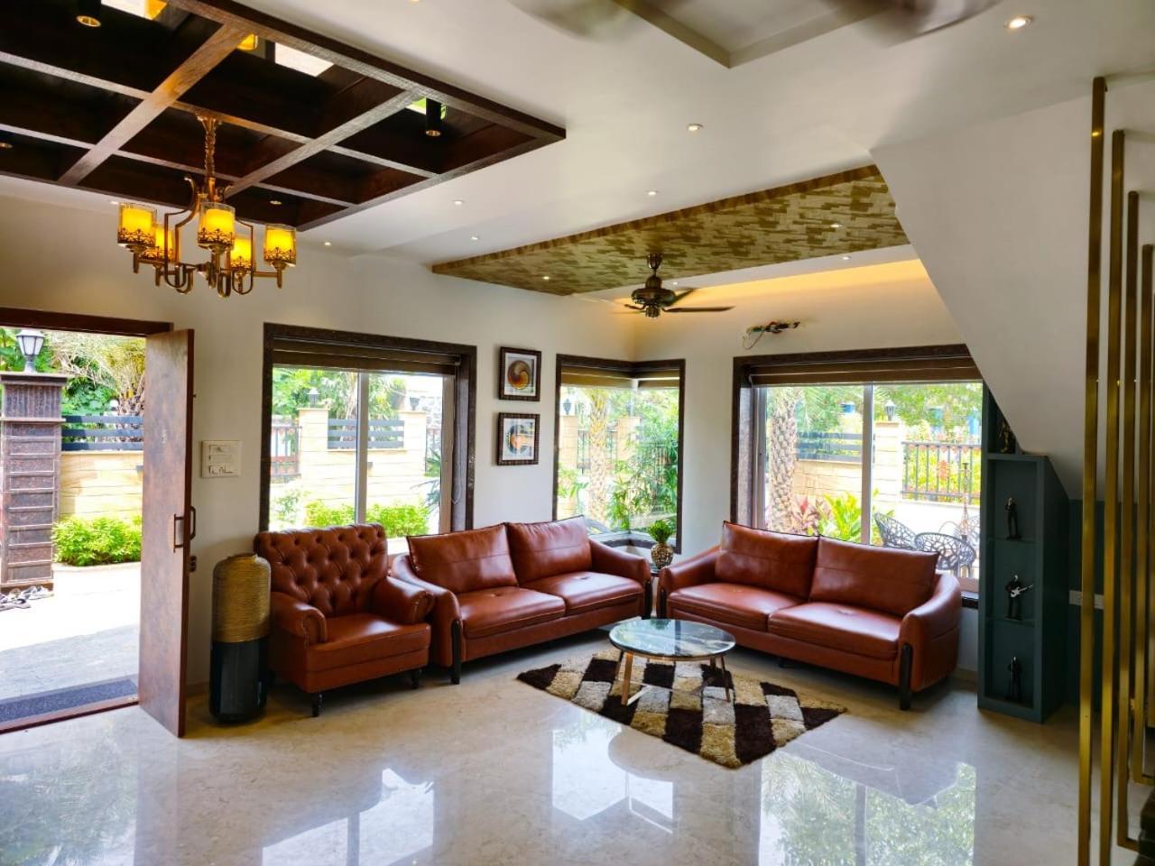 Premium Chalet Lonavala Esterno foto